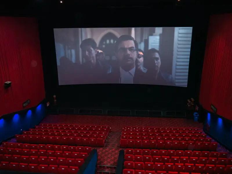 The screen in action